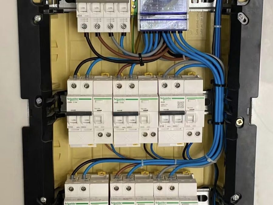 Quadro elettrico montato e cablato